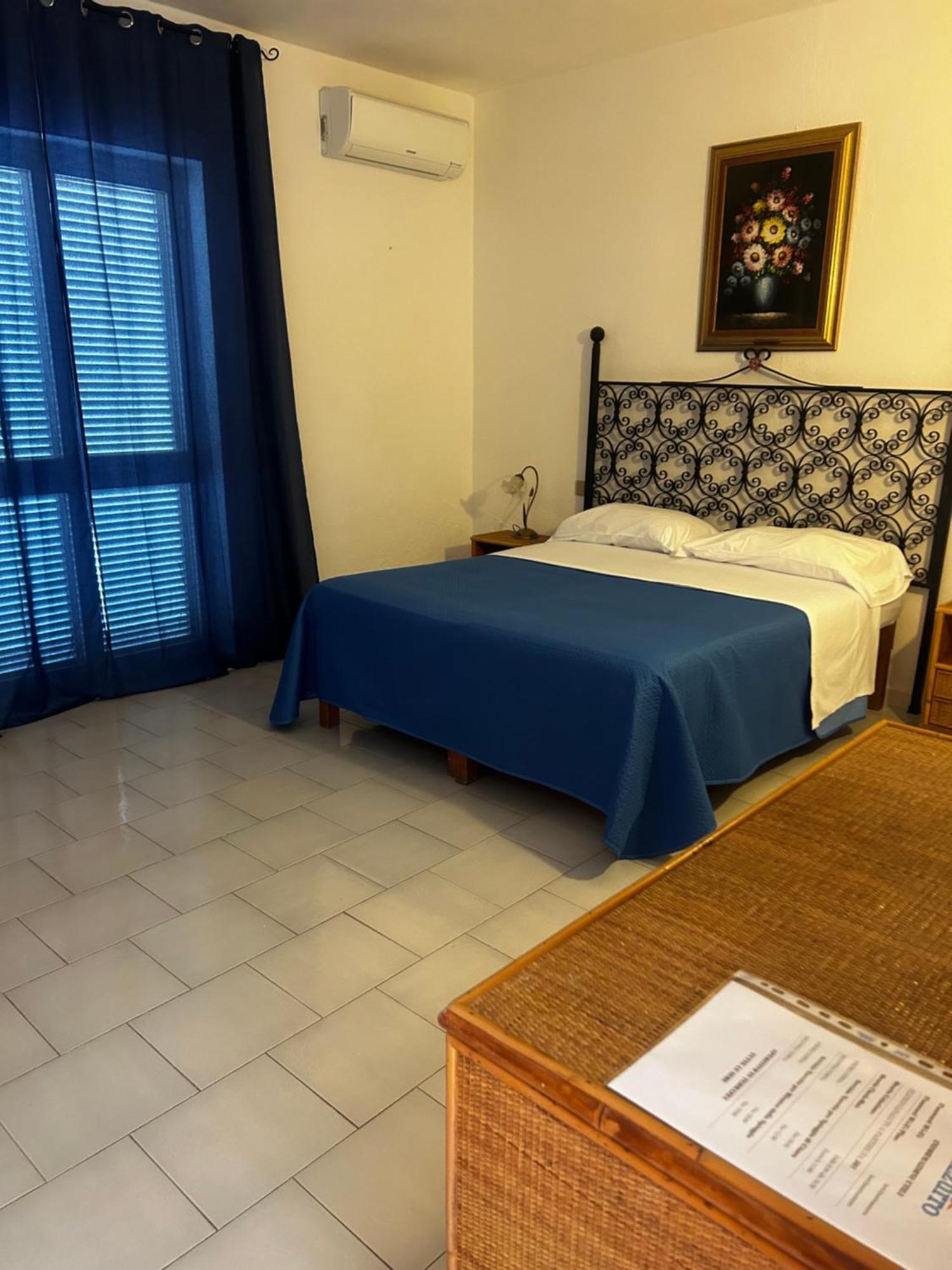Hotel Punto Azzurro Forio  Bagian luar foto