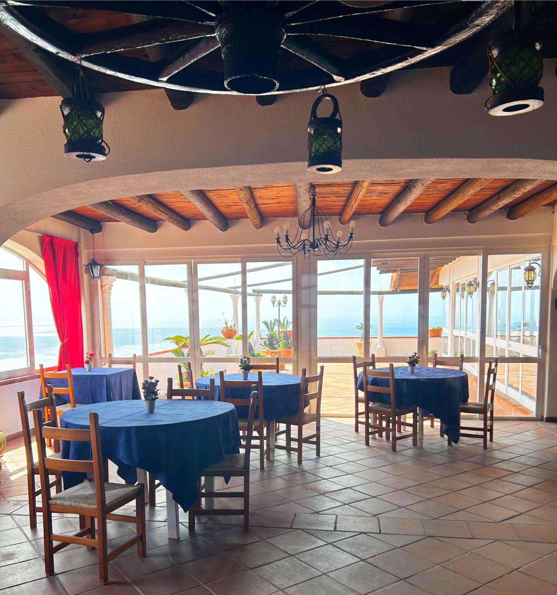 Hotel Punto Azzurro Forio  Bagian luar foto