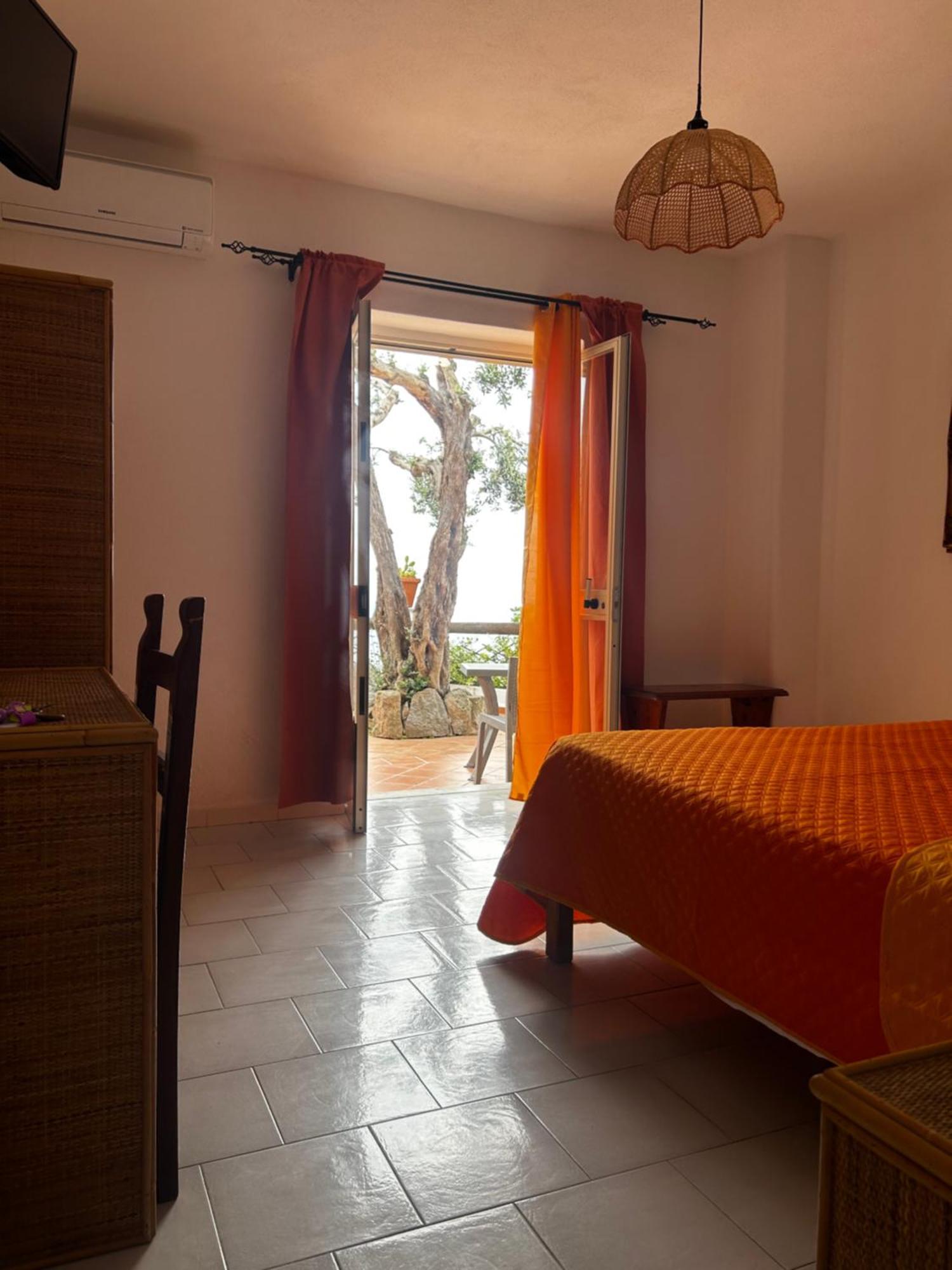 Hotel Punto Azzurro Forio  Bagian luar foto