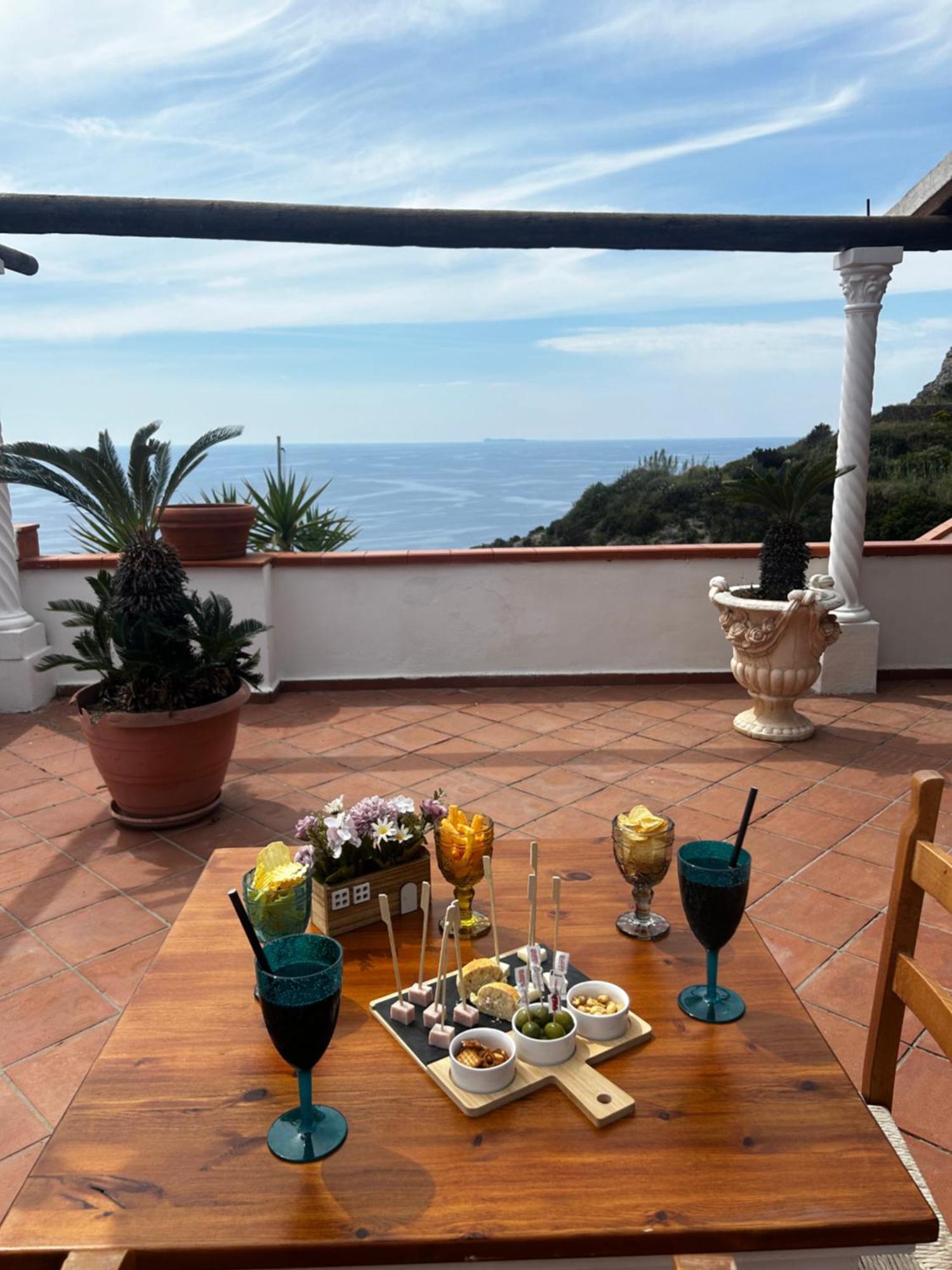 Hotel Punto Azzurro Forio  Bagian luar foto