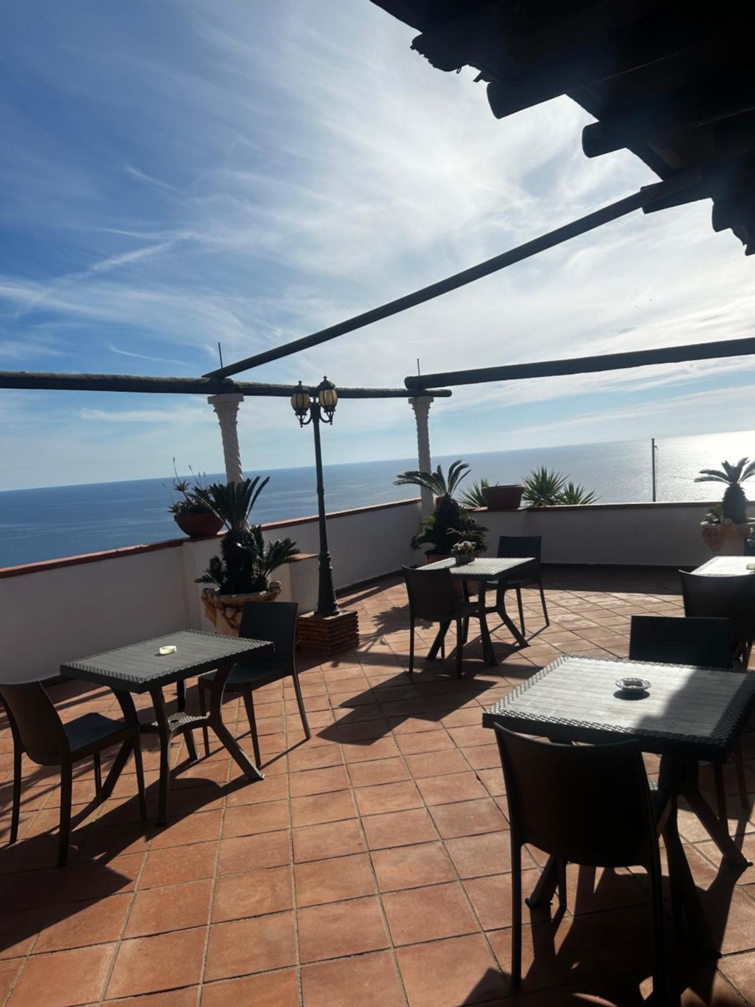 Hotel Punto Azzurro Forio  Bagian luar foto