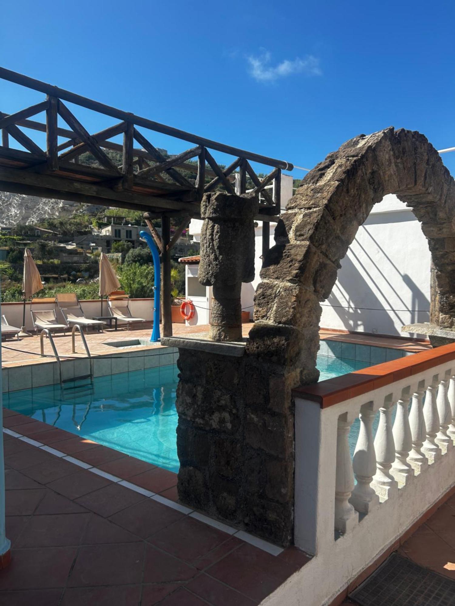 Hotel Punto Azzurro Forio  Bagian luar foto